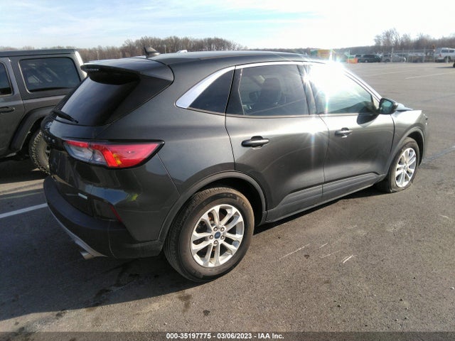 2020 Ford Escape, VIN: 1FMCU0G69LUB62360