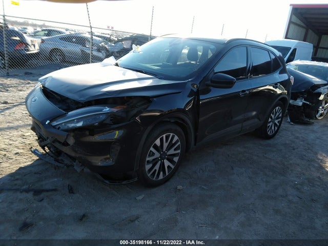2020 Ford Escape, VIN: 1FMCU9BZ3LUB41526
