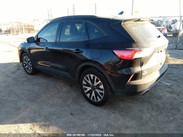 2020 Ford Escape, VIN: 1FMCU9BZ3LUB41526