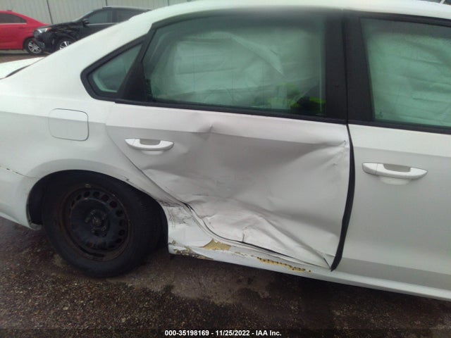 1VWAT7A35EC079763 Volkswagen PASSAT S