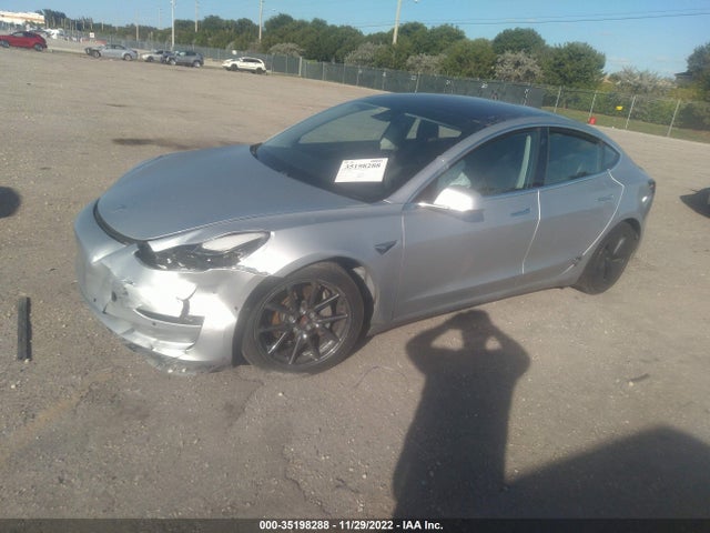Tesla MODEL 3 2018 5YJ3E1EA2JF024390 Image 2