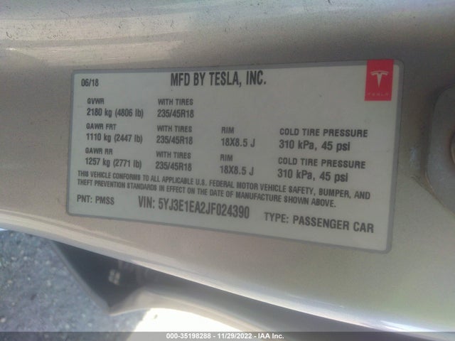 Tesla MODEL 3 2018 5YJ3E1EA2JF024390 Image 9