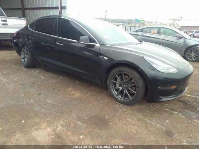 2019 5YJ3E1EAXKF192912 main image