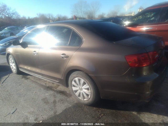 3VW1K7AJ8EM324300 Volkswagen Jetta Sedan S