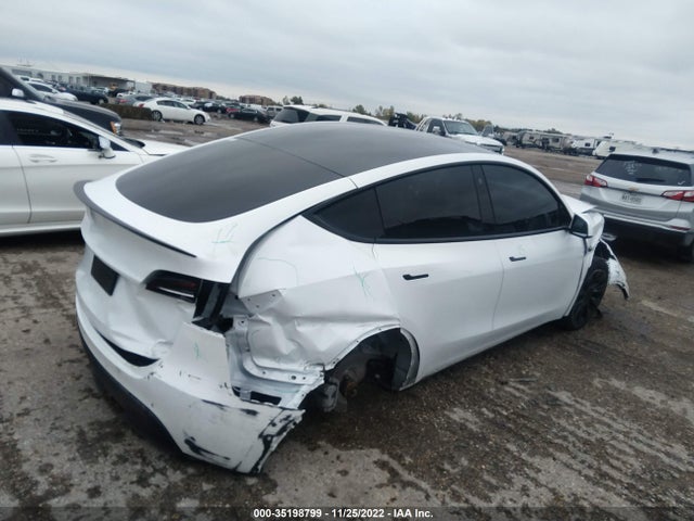 Tesla Model Y Long Range 2021 5YJYGDEE4MF090626 Image 4