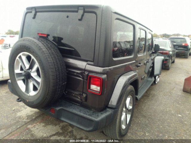1C4HJXENXLW113985 Jeep Wrangler Unlimited Sahara