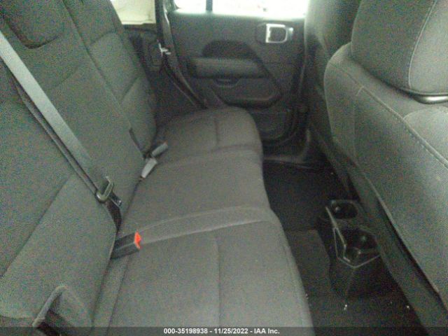 1C4HJXENXLW113985 Jeep Wrangler Unlimited Sahara