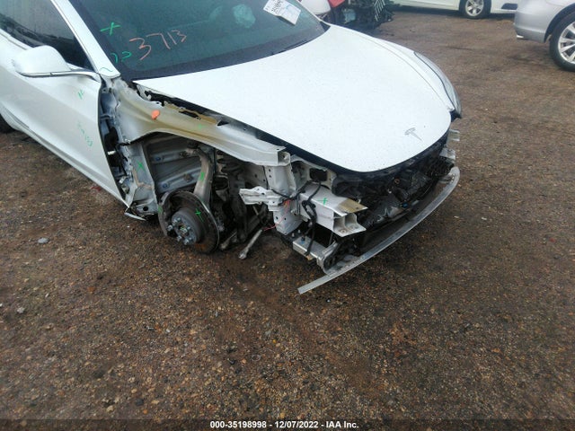 2019 Tesla 3, VIN: 5YJ3E1EB5KF453713