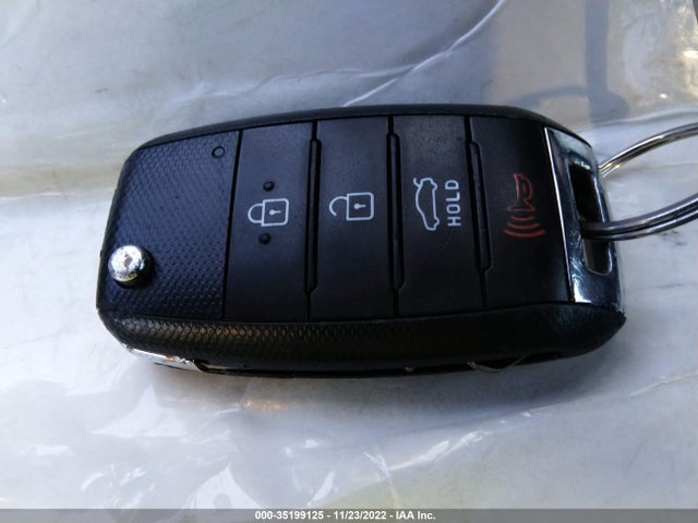 35199125 :رقم المزاد ، KNAFX5A8XG5600686 vin ، 2016 Kia Forte 5-door Ex مزاد بيع
