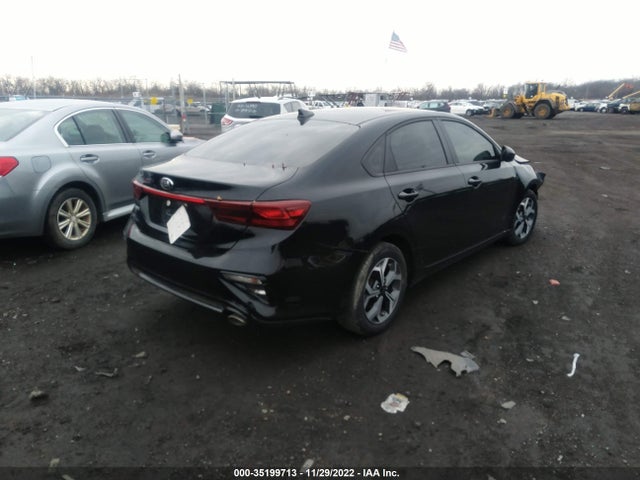 2019 KIA FORTE LXS VIN: 3KPF24AD1KE083056