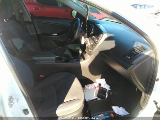 KNAGM4A70F5649375 KIA Optima Lx