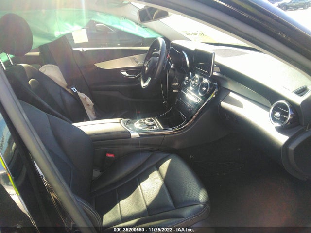 2017 MERCEDES-BENZ C-CLASS C 300 VIN: 55SWF4JB4HU219295