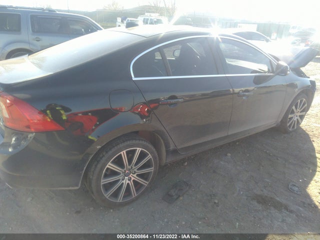 Volvo S60 T5 Platinum 2015 YV1612TD5F1318033 Image 5