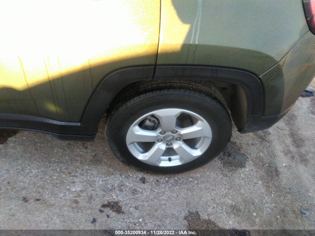 2021 Jeep Compass, VIN: 3C4NJCBB1MT505783