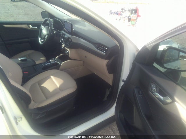 2021 Ford Escape, VIN: 1FMCU0H67MUA15857
