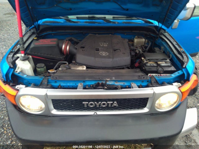 2007 TOYOTA FJ CRUISER VIN: JTEBU11F570015895