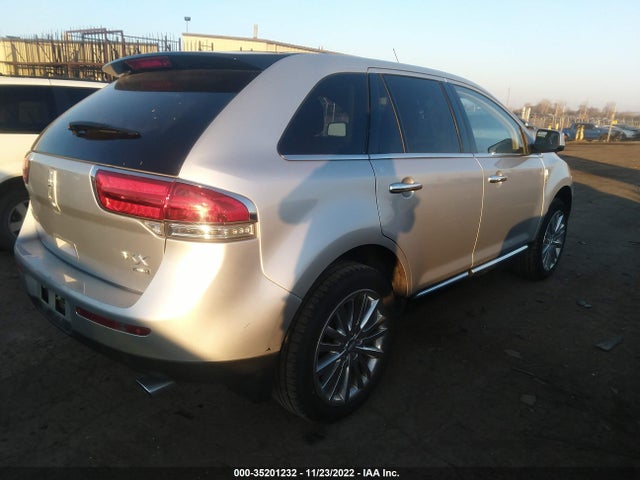 Lincoln MKX 2011 2LMDJ8JK2BBJ05573 Image 5