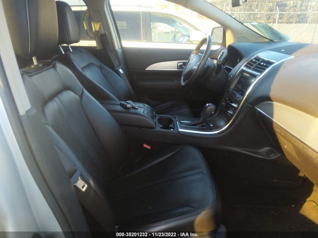 Lincoln MKX 2011 2LMDJ8JK2BBJ05573 Image 6
