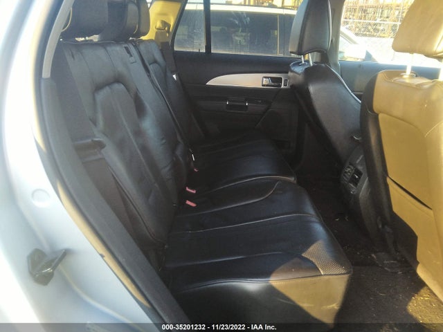 Lincoln MKX 2011 2LMDJ8JK2BBJ05573 Image 9