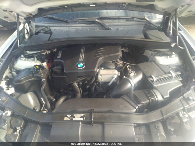 2015 BMW X1, VIN: WBAVM1C54FVW57559