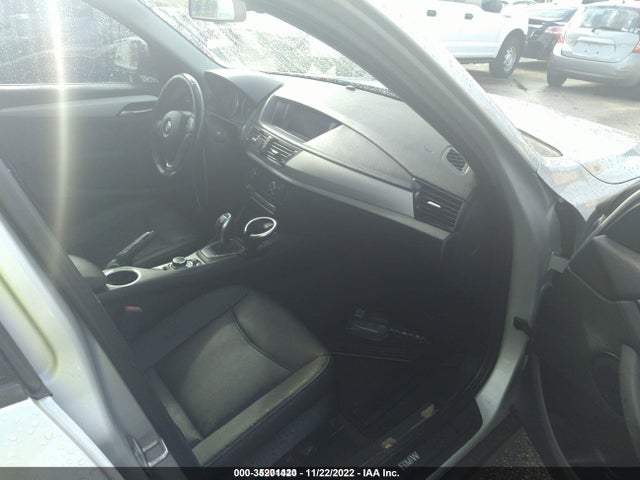 2015 BMW X1, VIN: WBAVM1C54FVW57559