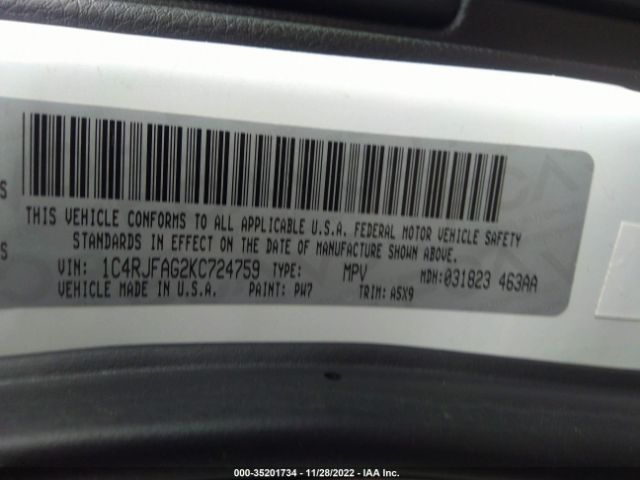 1C4RJFAG2KC724759 Jeep Grand Cherokee Laredo