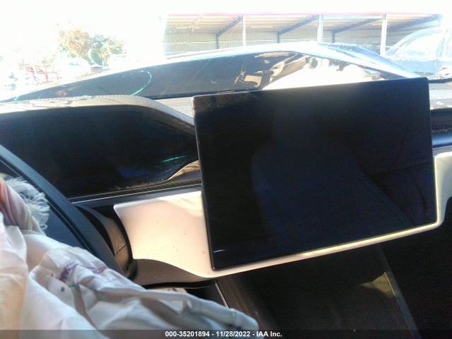 2021 Tesla Model S, VIN: 5YJSA1E68MF451371