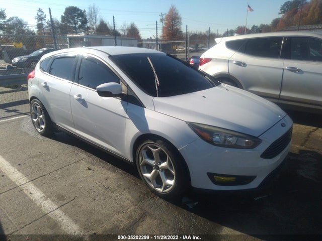 2016 Ford Focus, VIN: 1FADP3KE4GL407230