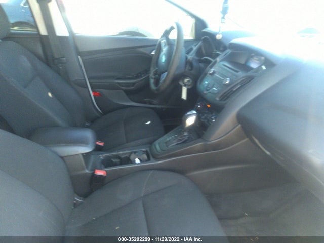 2016 Ford Focus, VIN: 1FADP3KE4GL407230