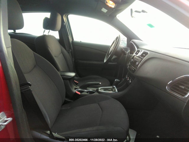 1C3CCBAG2DN728878 Chrysler 200 LX