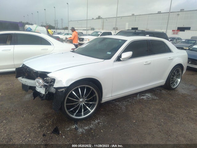 2016 Chrysler 300, VIN: 2C3CCAAG7GH224169