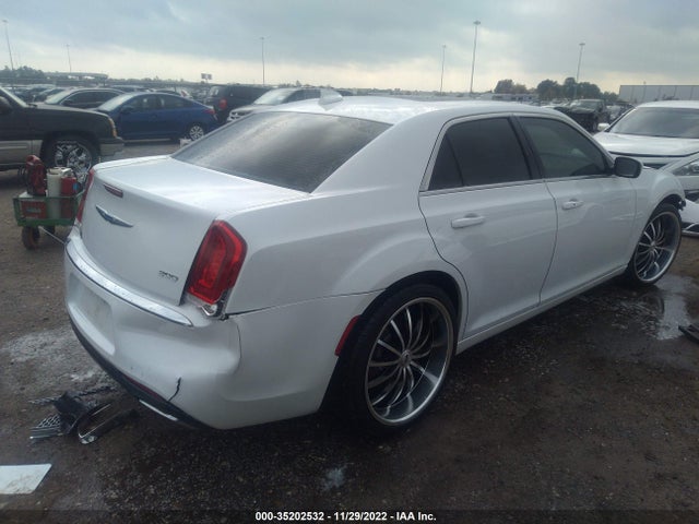 2016 Chrysler 300, VIN: 2C3CCAAG7GH224169