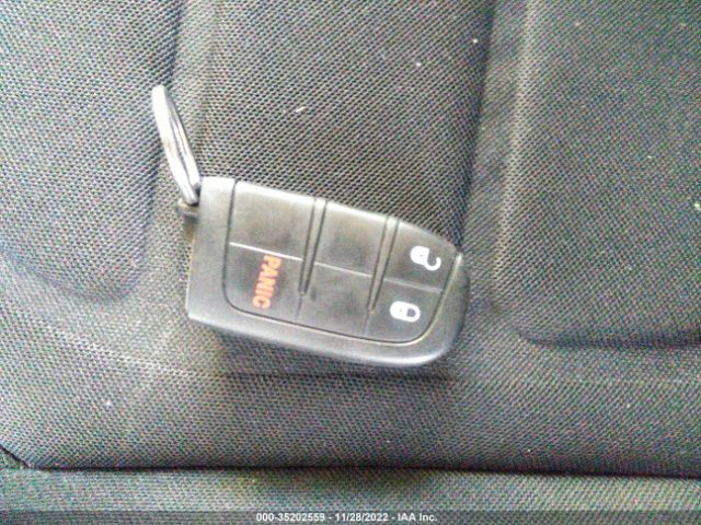 ZACNJABBXLPL72027 Jeep Renegade Latitude