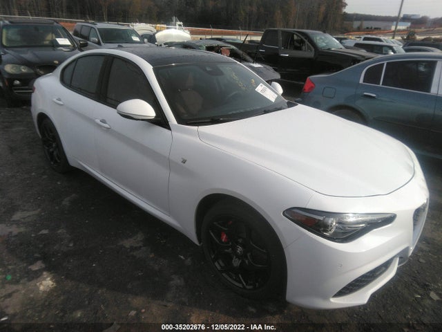 2022 Alfa Romeo Giulia, VIN: ZARFANBN2N7663491
