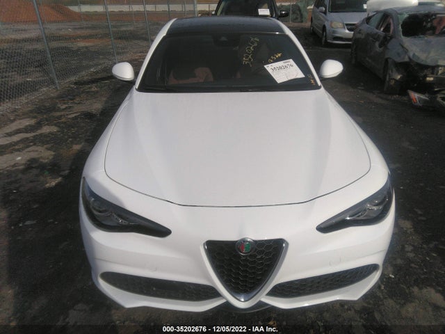 2022 Alfa Romeo Giulia, VIN: ZARFANBN2N7663491