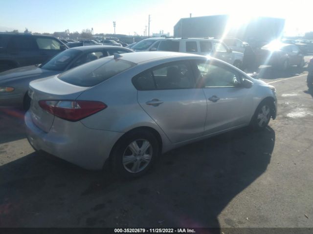 KNAFX4A6XG5498184 KIA FORTE LX
