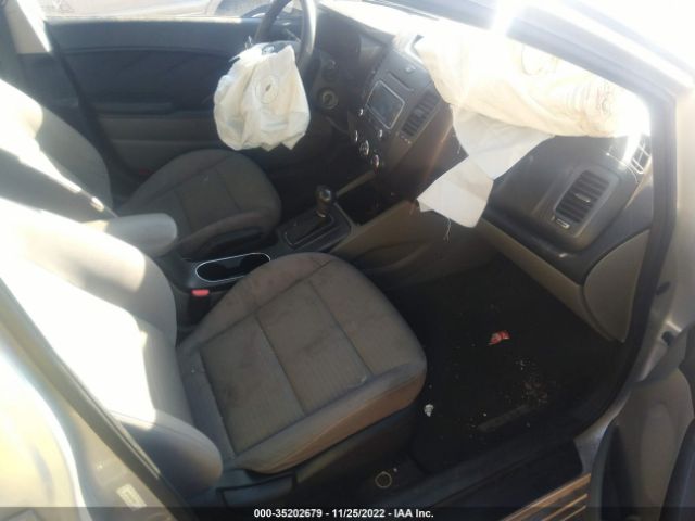 KNAFX4A6XG5498184 KIA FORTE LX