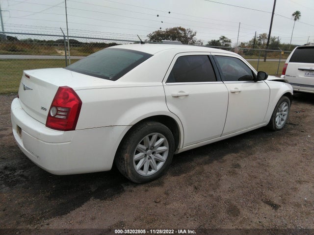 Chrysler 300 LX 2008 2C3KA43RX8H164746 Image 6