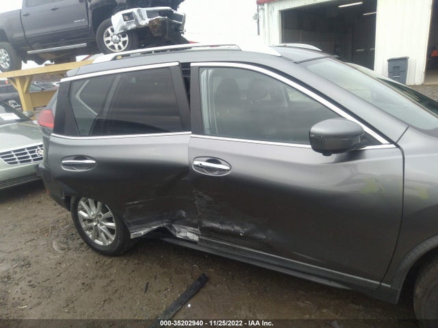 35202940 :رقم المزاد ، KNMAT2MV1HP616614 vin ، 2017 Nissan Rogue Sv مزاد بيع