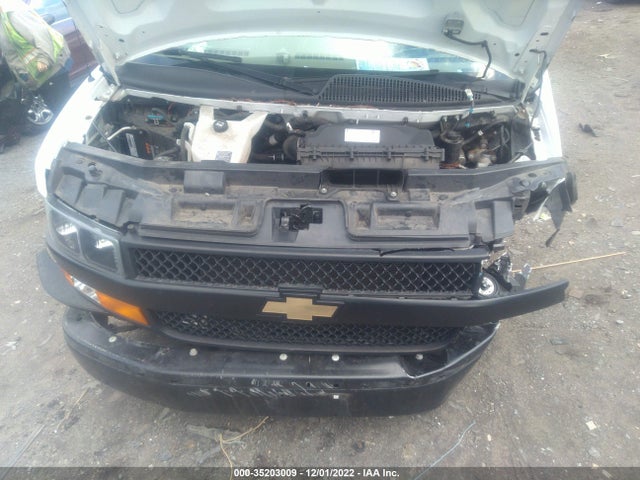 2018 Chevrolet Express, VIN: 1GCWGBFP4J1250293