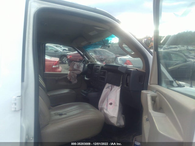2018 Chevrolet Express, VIN: 1GCWGBFP4J1250293