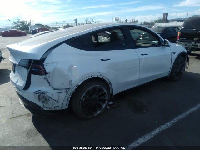 Tesla Model Y Long Range 2023 7SAYGDEE1PA025138 Image 5