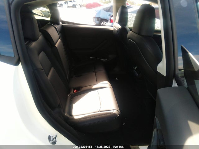 Tesla Model Y Long Range 2023 7SAYGDEE1PA025138 Image 9
