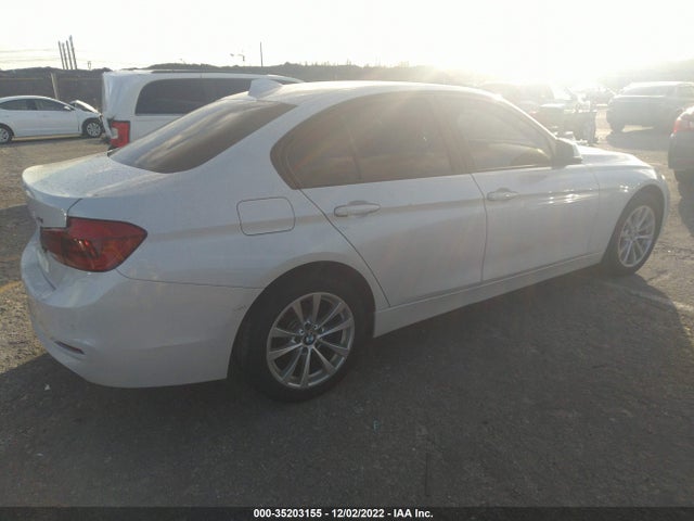 2017 BMW 3 Series, VIN: WBA8E5G56HNU22370