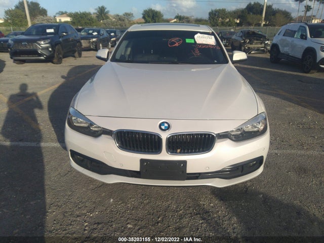 2017 BMW 3 Series, VIN: WBA8E5G56HNU22370