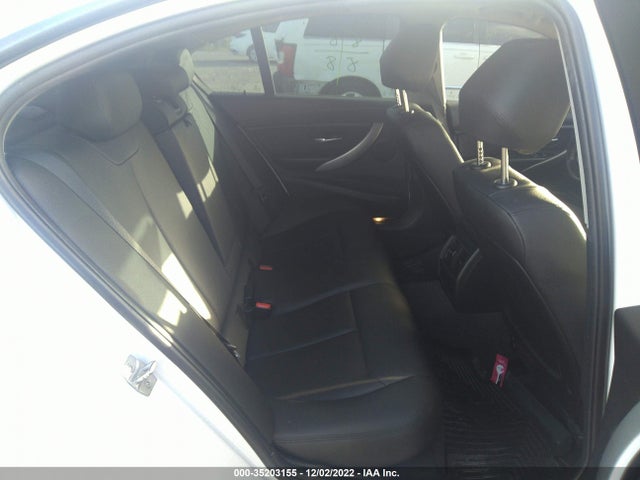 2017 BMW 3 Series, VIN: WBA8E5G56HNU22370