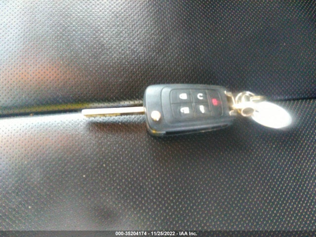2011 CHEVROLET EQUINOX LT W/2LT VIN: 2GNALPEC0B1215349