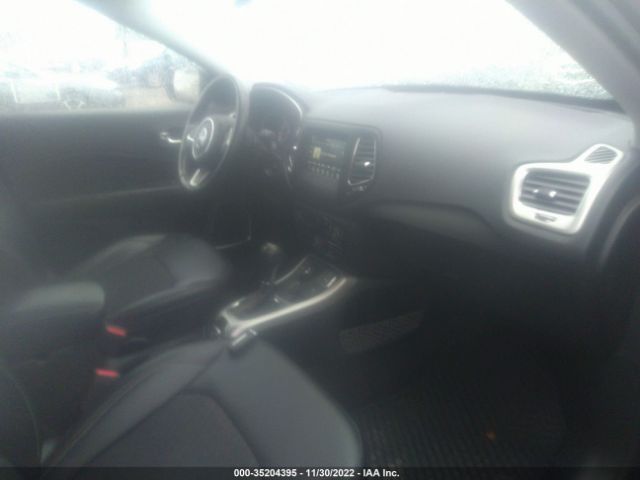 3C4NJDBB2KT843468 Jeep Compass Latitude