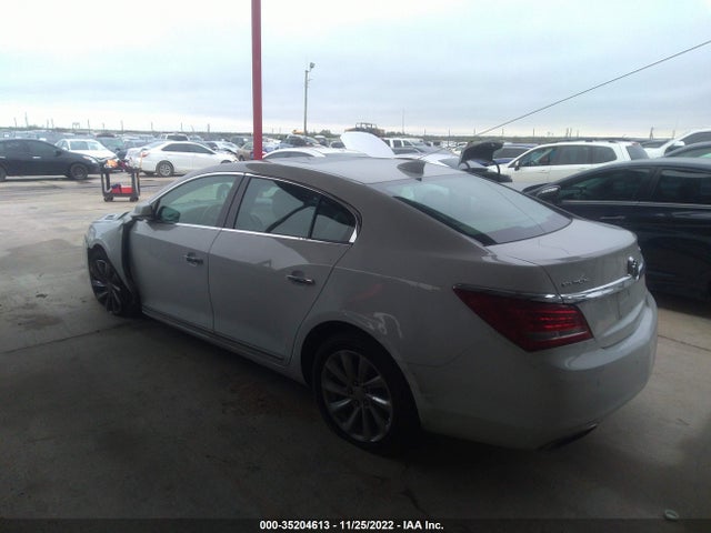 2016 Buick LaCrosse, VIN: 1G4GB5G31GF102738