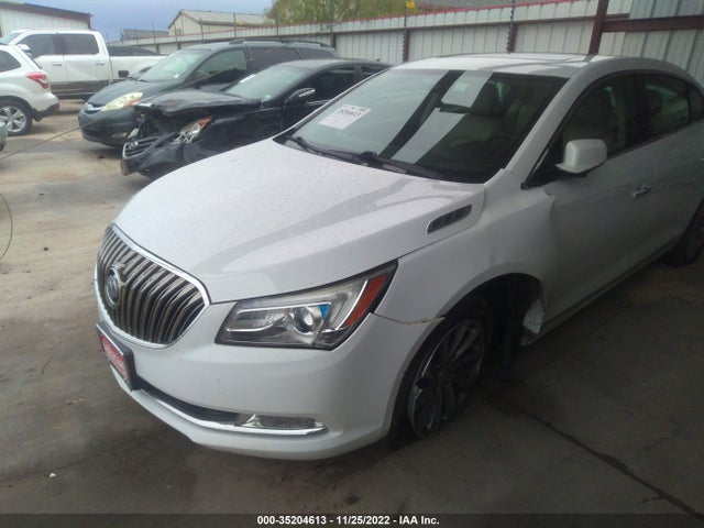 2016 Buick LaCrosse, VIN: 1G4GB5G31GF102738
